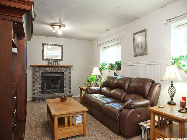 1104 E Castle Dale Cir, Sandy, UT 84094 — photo 6