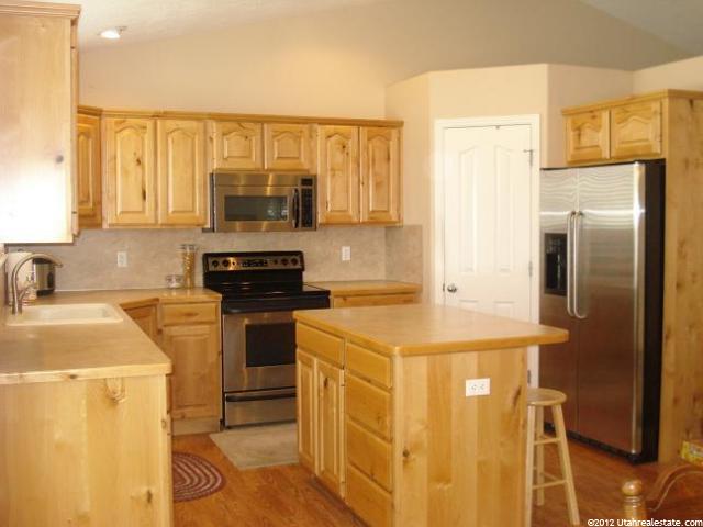 2432 W 1600 N, Clinton, UT 84015 — photo 3