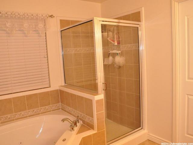 2432 W 1600 N, Clinton, UT 84015 — photo 9