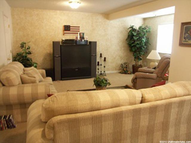 1167 Holmes Crk, Layton, UT 84041 — photo 8