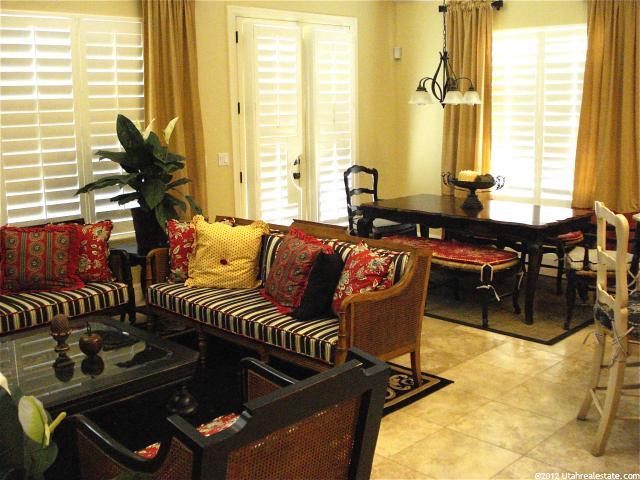 9211 S Brighton View Dr E, Sandy, UT 84070 — photo 2