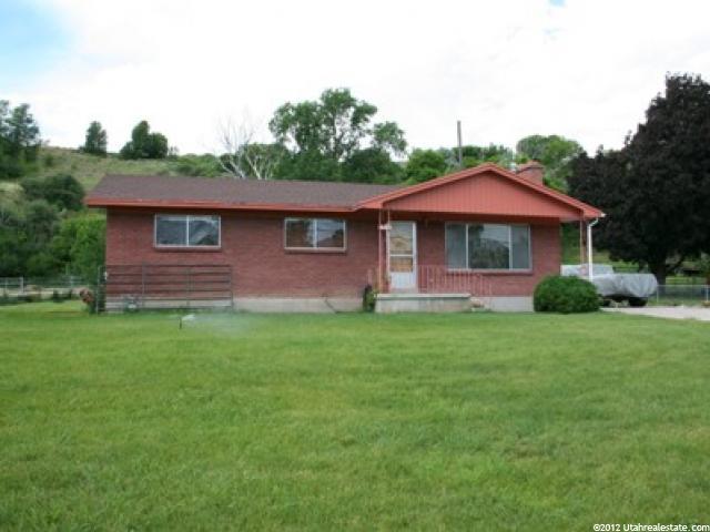 131 E South Weber Dr, South Weber, UT 84405 — photo 2