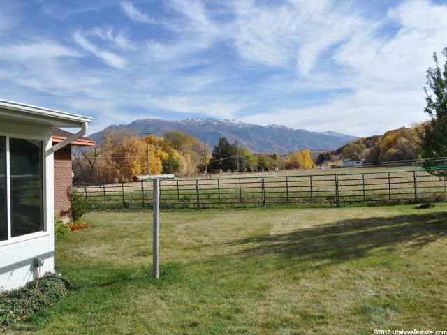131 E South Weber Dr, South Weber, UT 84405 — photo 4