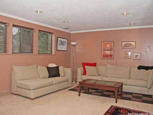 9083 S Daybreak Dr E, Sandy, UT 84093 — photo 3