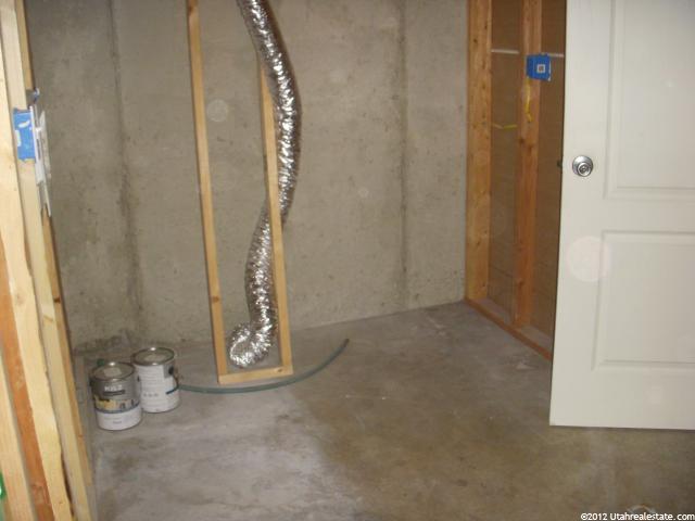 305 E 100 S, Hyrum, UT 84319 — photo 12