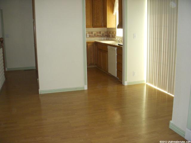 305 E 100 S, Hyrum, UT 84319 — photo 3