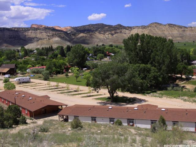 80 S Main St, Tropic, UT 84776 — photo 2