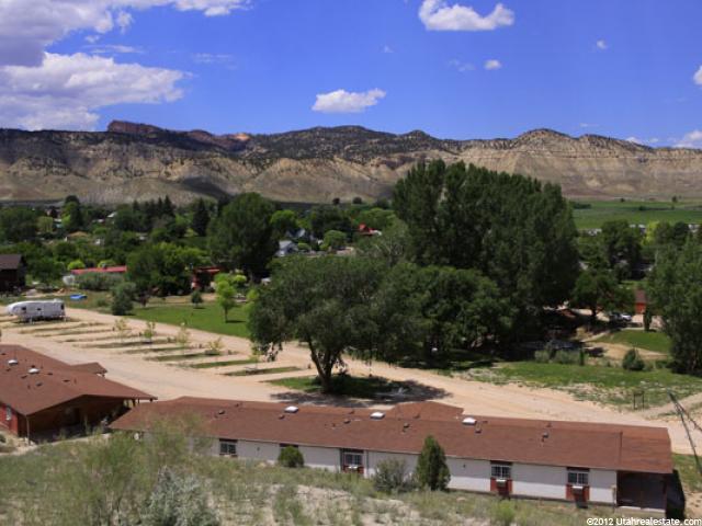 80 S Main St, Tropic, UT 84776 — photo 3