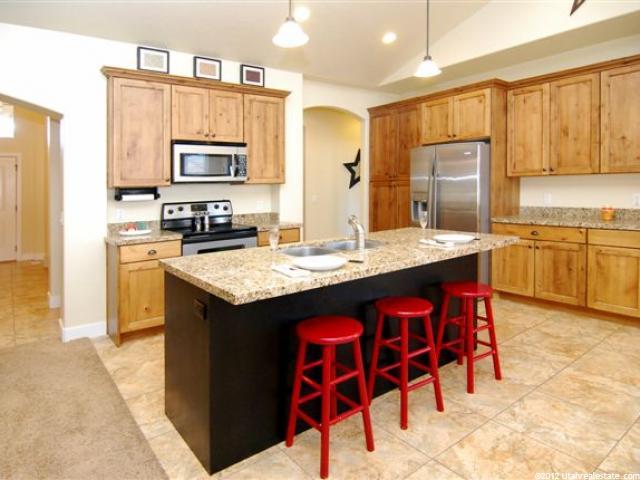 3694 S 3550 W, West Haven, UT 84401 — photo 7