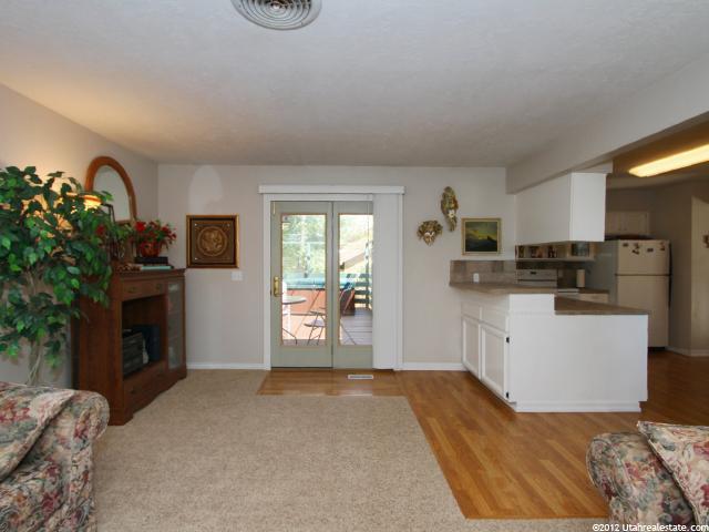 10068 S Pinehurst Dr, Sandy, UT 84092 — photo 7
