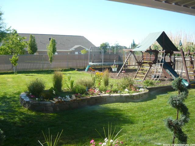 263 E 800 S, Layton, UT 84041 — photo 2