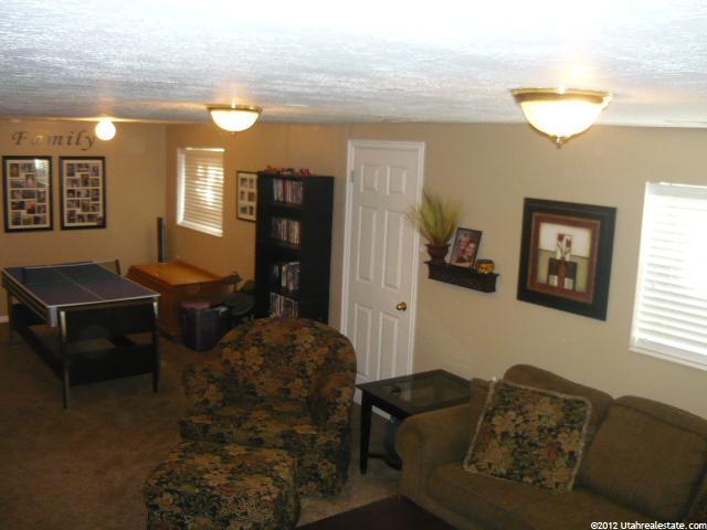 263 E 800 S, Layton, UT 84041 — photo 6