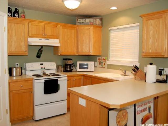 863 Quinn Ct, Ogden, UT 84404 — photo 3
