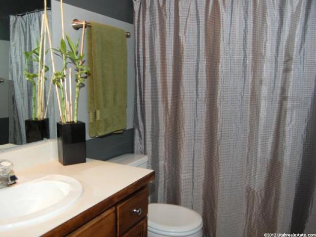 863 Quinn Ct, Ogden, UT 84404 — photo 6