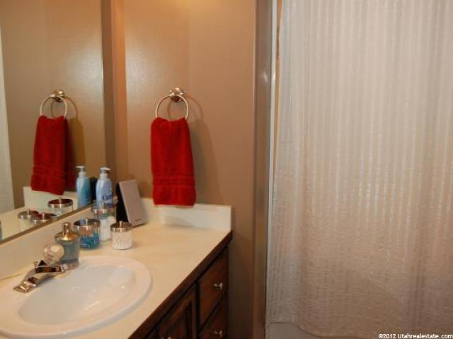 863 Quinn Ct, Ogden, UT 84404 — photo 9