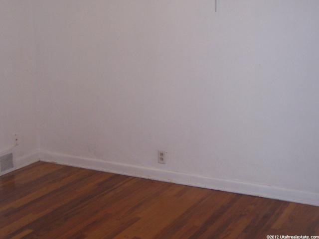 389 W 5000 S, Washington Terrace, UT 84405 — photo 10