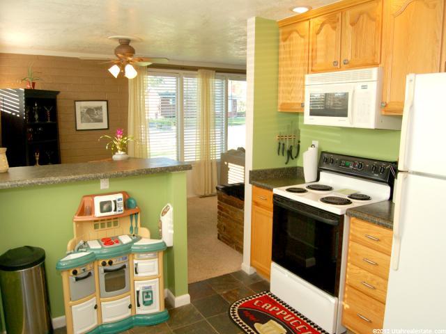 18 E Wicker Ln, Bountiful, UT 84010 — photo 6