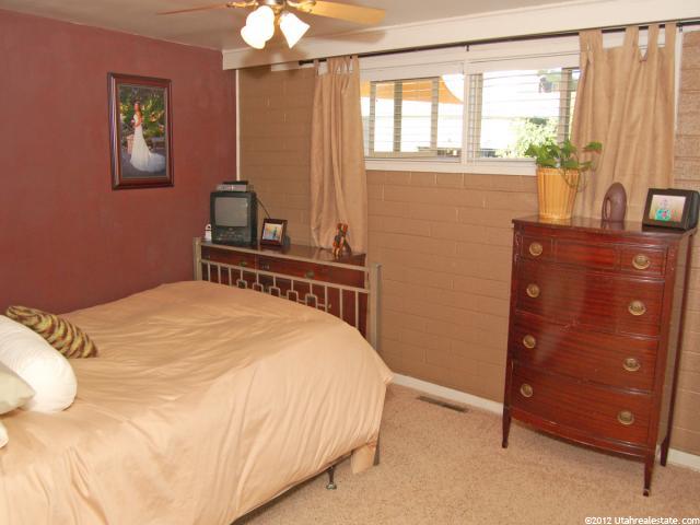 18 E Wicker Ln, Bountiful, UT 84010 — photo 10