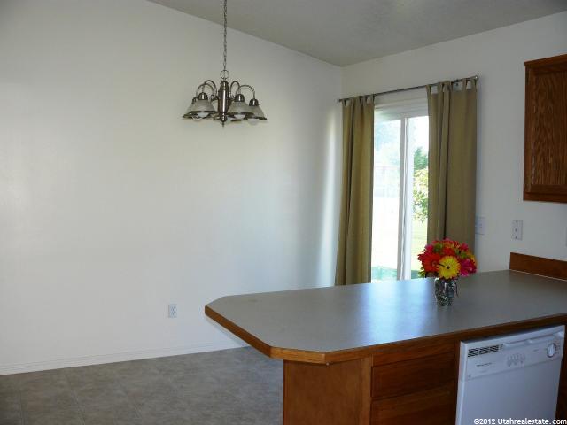 476 W 2075 N, Harrisville, UT 84414 — photo 12