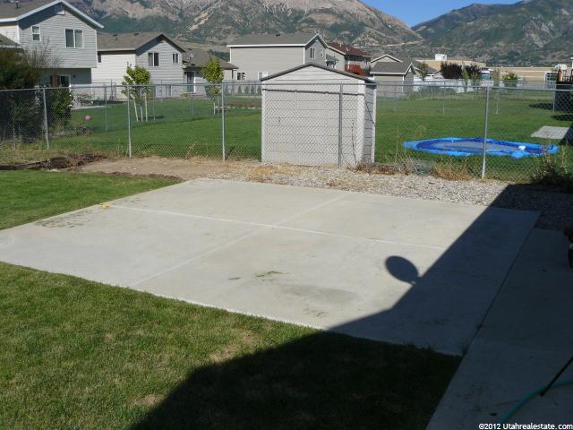 476 W 2075 N, Harrisville, UT 84414 — photo 7