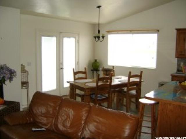 1057 Inverness Dr, Syracuse, UT 84075 — photo 2