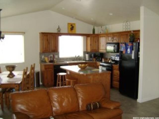 1057 Inverness Dr, Syracuse, UT 84075 — photo 7