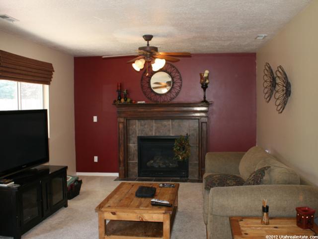 412 S 925 E, Layton, UT 84041 — photo 2