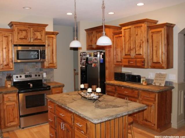 792 E Clearwater Ct, Layton, UT 84041 — photo 7