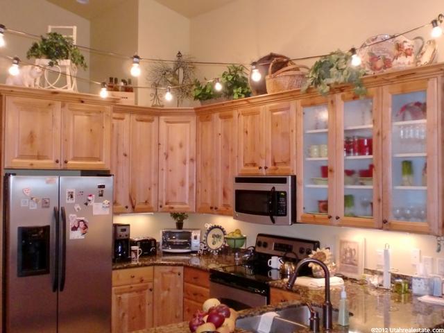 97 W 180 S, Centerville, UT 84014 — photo 2