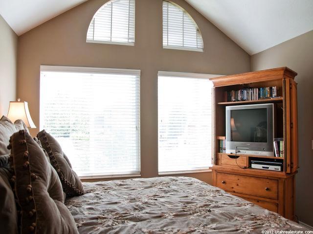 2142 E Debeers Ln, Sandy, UT 84093 — photo 12