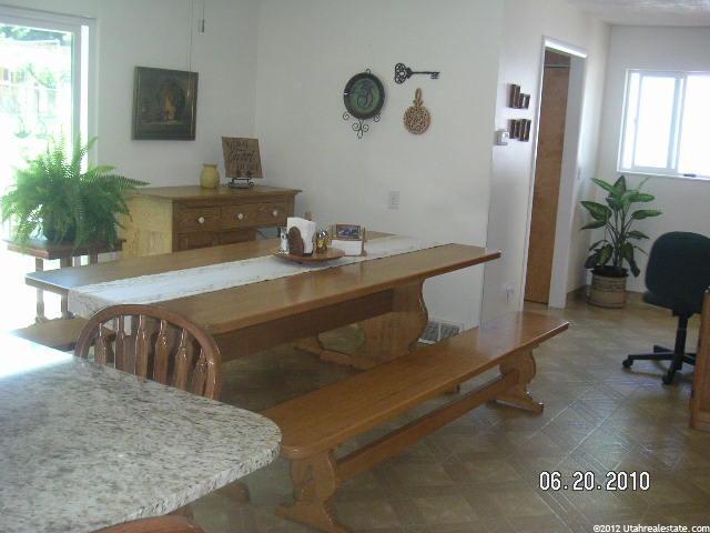 3003 S 400 West St W, Bountiful, UT 84010 — photo 7