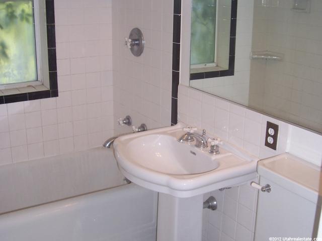 1948 E 3900 S, Holladay, UT 84124 — photo 3