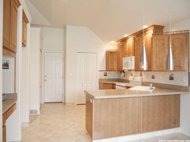232 E 5600 S, Washington Terrace, UT 84405 — photo 8
