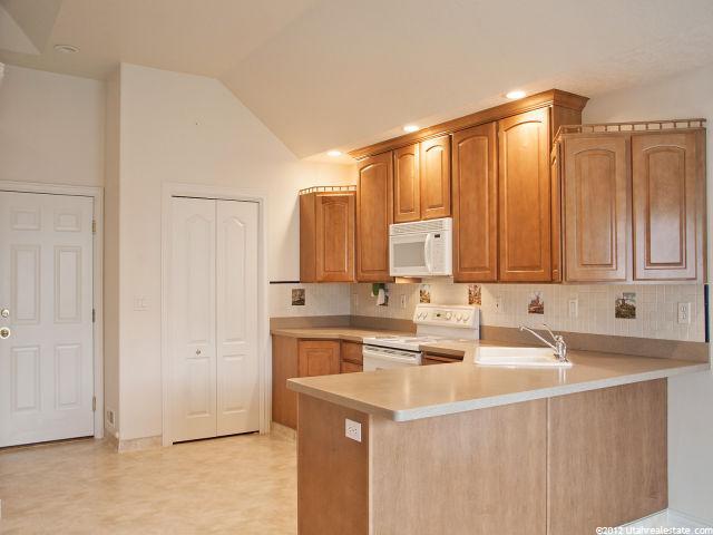 232 E 5600 S, Washington Terrace, UT 84405 — photo 10