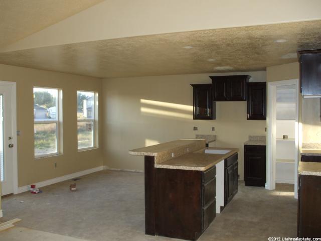 2822 S 350 W, Vernal, UT 84078 — photo 3