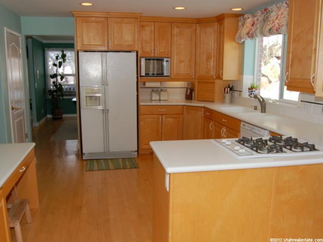 2863 S Cove Ln, Bountiful, UT 84010 — photo 2