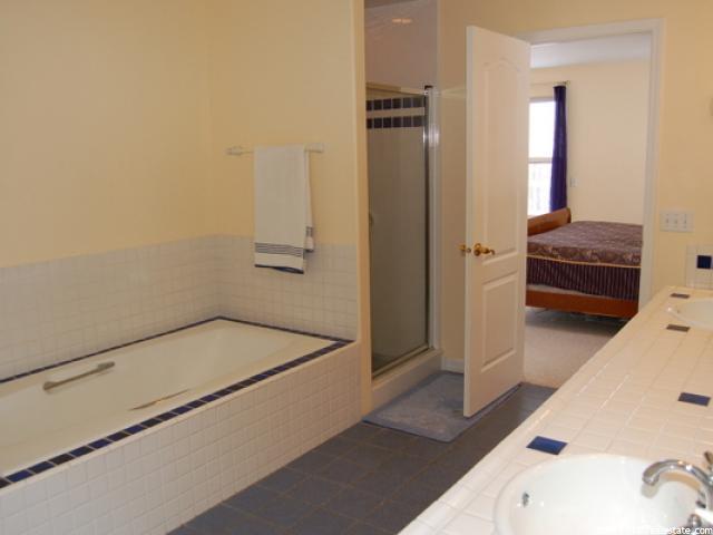 2863 S Cove Ln, Bountiful, UT 84010 — photo 8