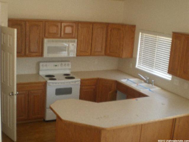 2394 N 1050 W, Clinton, UT 84015 — photo 3