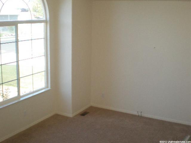 2394 N 1050 W, Clinton, UT 84015 — photo 5