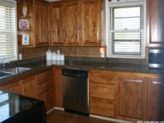 449 W 4525 S, Washington Terrace, UT 84405 — photo 7