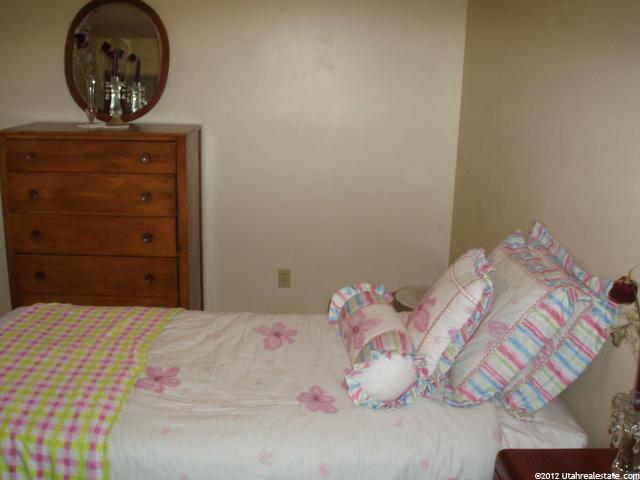 911 N 975 E, Ogden, UT 84404 — photo 12