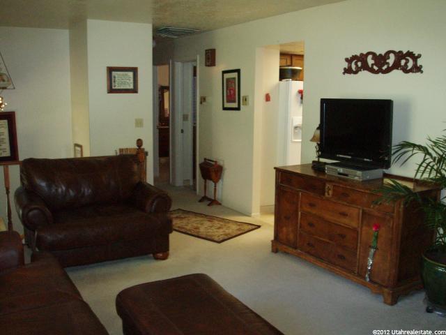 911 N 975 E, Ogden, UT 84404 — photo 8