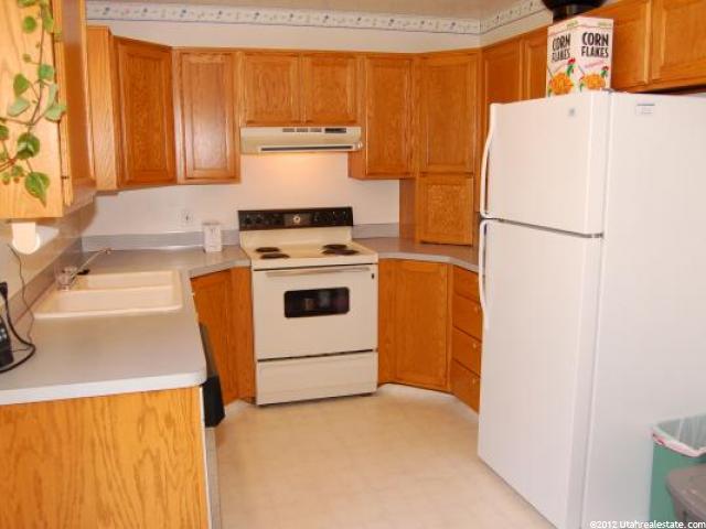 1115 N 200 W, Layton, UT 84041 — photo 3