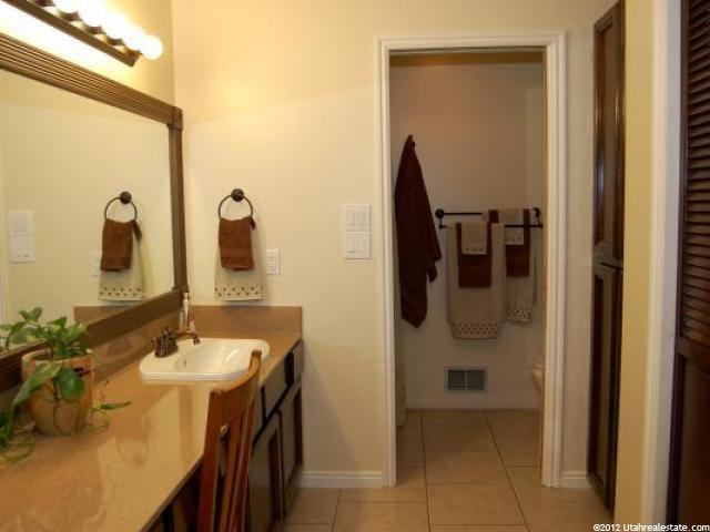 4274 S Lakeview Dr. E, Ogden, UT 84403 — photo 7