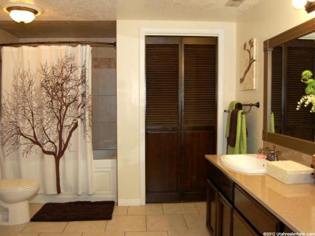 4274 S Lakeview Dr. E, Ogden, UT 84403 — photo 9