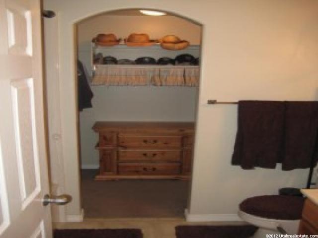 4095 S Lily Dr W, Roy, UT 84067 — photo 2