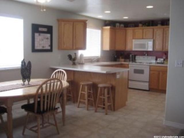 4095 S Lily Dr W, Roy, UT 84067 — photo 9