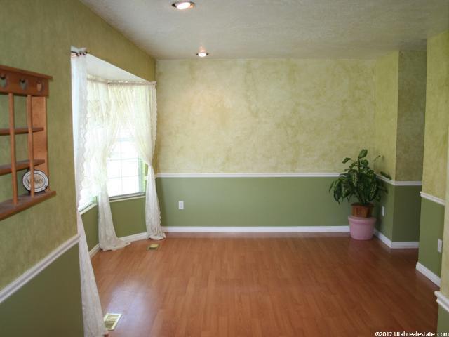987 Woodridge Dr, Layton, UT 84040 — photo 6