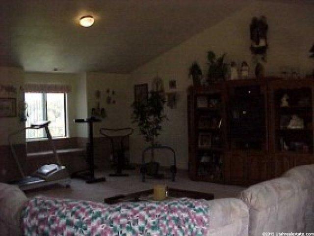 157 S Center St, Hyrum, UT 84319 — photo 5