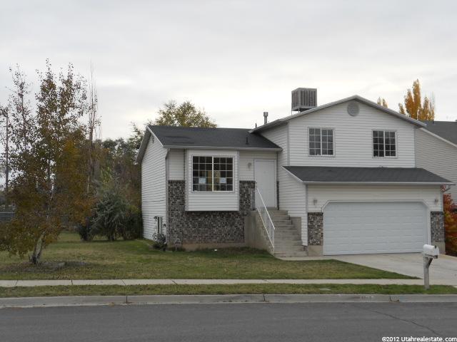 1013 W 1640 N, Clinton, UT 84015